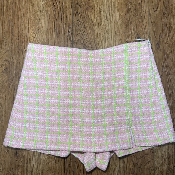 Zara Pants - ZARA Tweed Pink Green Plaid‎ Mini Skort Skirt Womens S Barbiecore  preppy shorts